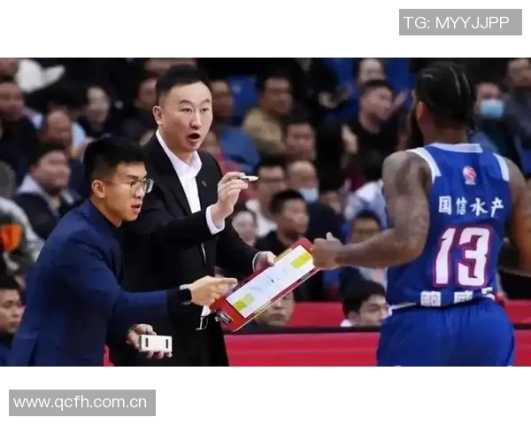 刘维伟小考杨瀚森左手右手拿刀的选择与米奇筷子的灵活运用 刘维伟小考杨瀚森左手右手拿刀的选择与米奇筷子的灵活运用