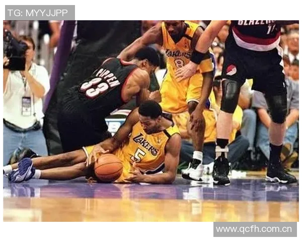 罗伊斯奥尼尔反思比赛失误称对手成功利用了我们的沟通问题