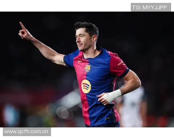 莱万与巴萨续约可能性依然存在俱乐部尚未急于做出决定