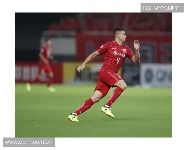 怀特半场表现平平仅得9分3板9助仍需寻找比赛手感提升状态 怀特半场表现平平仅得9分3板9助仍需寻找比赛手感提升状态