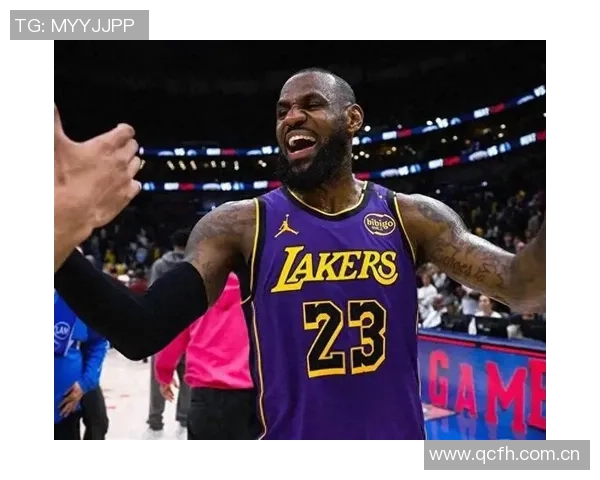 詹姆斯强调灵活调整打法是球员适应球队的重要生存智慧