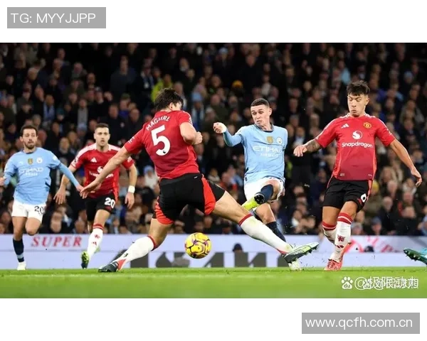 太阳报分析曼联与曼城对决阵型姆伯莫领衔锋线B费回归核心位置