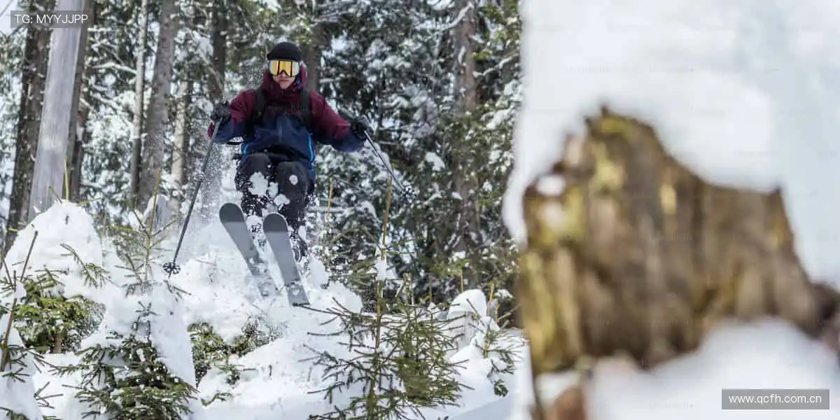 🎧官方正品周边直供，把赛场荣耀穿在身上！🏅